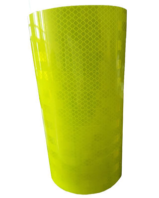 PET Prismatik Yansıtıcı Yaprak Film Vinyl Yol Güvenliği Rulo Yüksek Görünürlük Yapışkan Dikkate Alıcı Retro sarı yeşil Renk