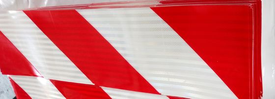 135 mm*565 mm Güvenlik yansıtıcı çıkartma Özel Arka İşaretleme Yansıtıcı çıkartma plaka Ağır Araç için