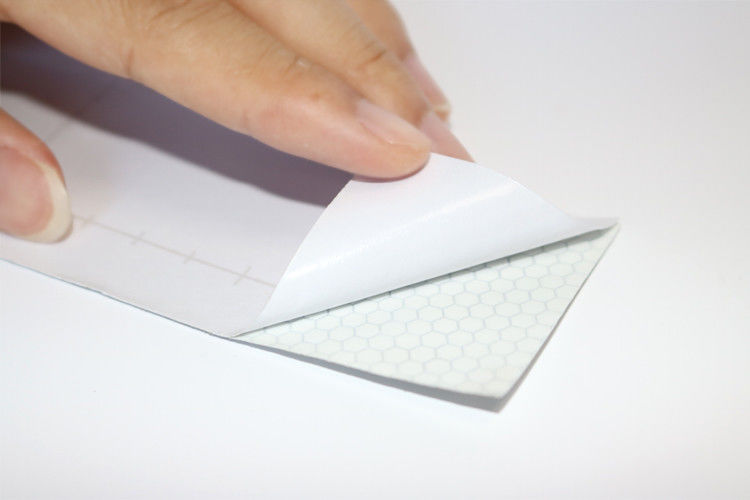 İyi Kaliteli Deniz Yansıtıcı Güvenlik Teypü, Su geçirmez Gümüş Güçlü Kendine Yapışkan Solas Yansıtıcı Teyp Deniz Gemisi için Etiket