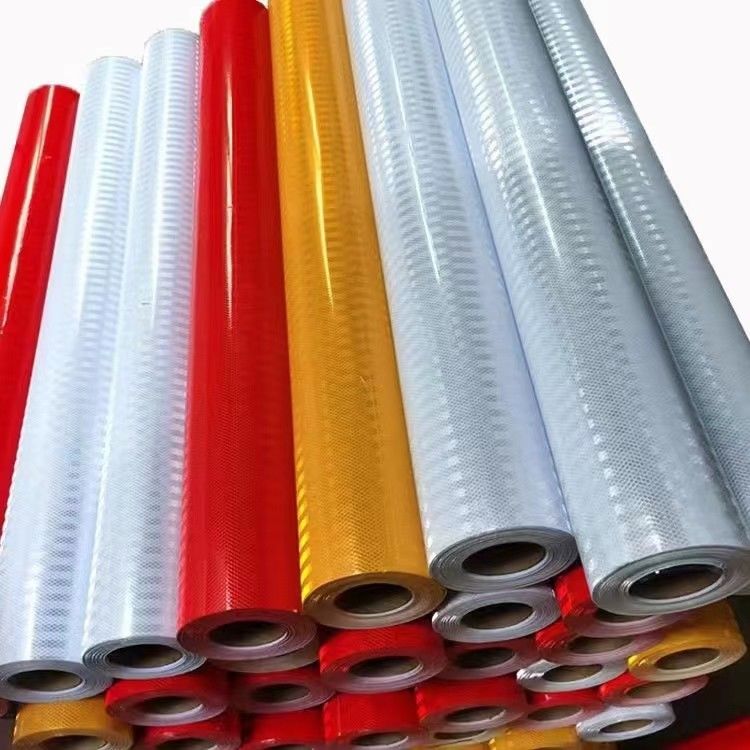 Yol Güvenliği için Ticari 1.24m * 45.7m PVC Prizmatik Yansıtıcı Kaplama Rulosu
